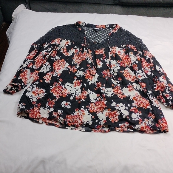 ANA women's floral small sized top with 3/4 sleeves - Picture 1 of 9